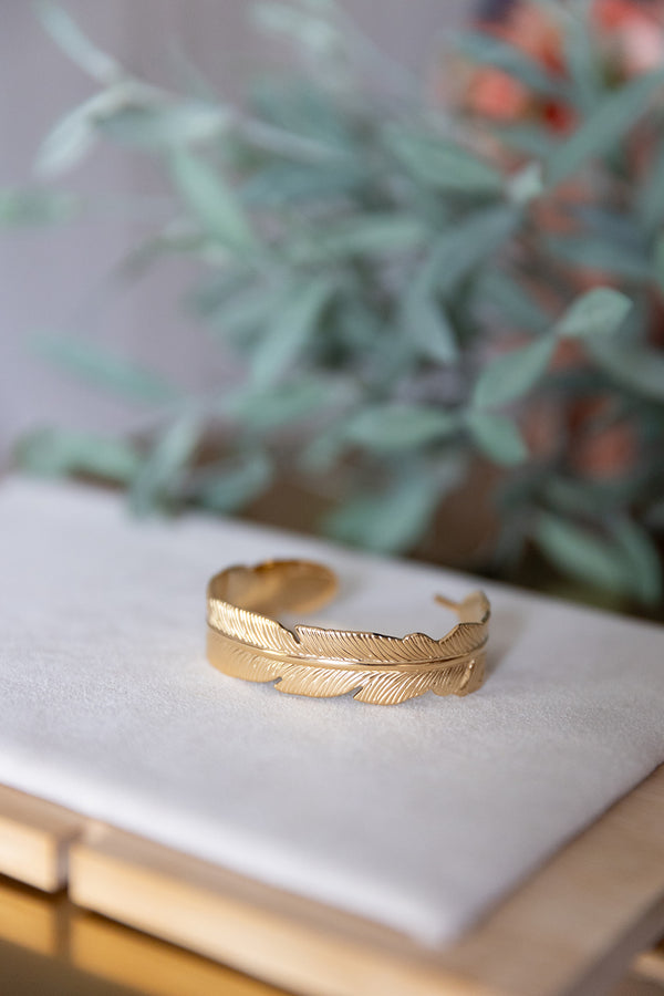 Gold Bangle | Feather