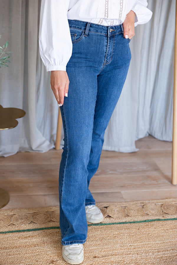Chrissy Flared Jeans | Mid Blue