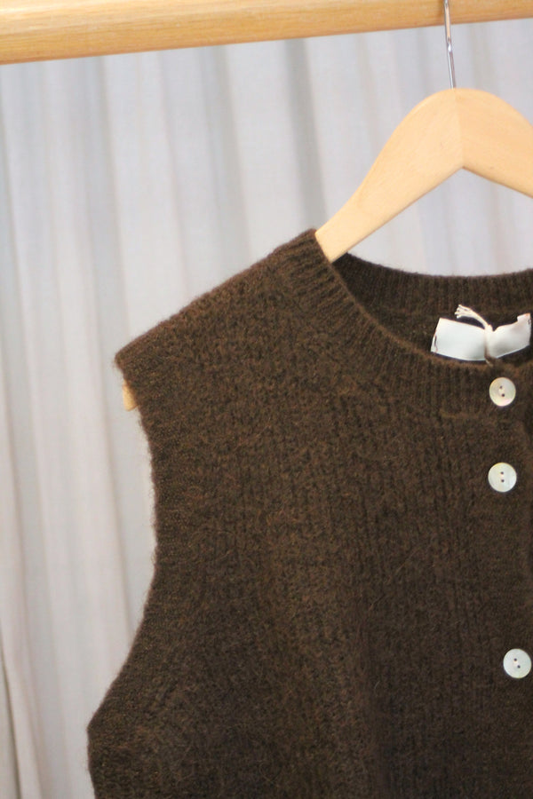 Tara Buttoned Tank | Brown