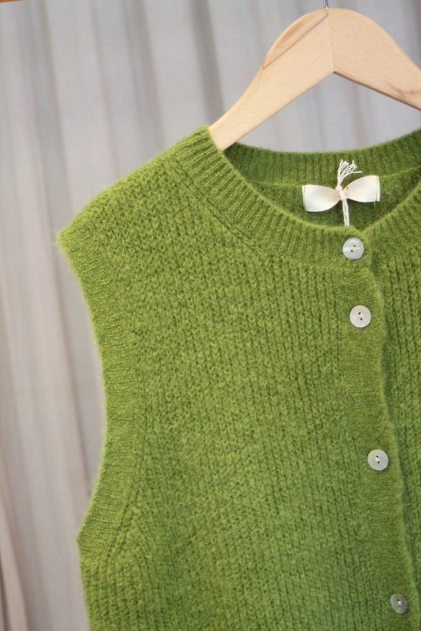 Tara Buttoned Tank | Pea Green