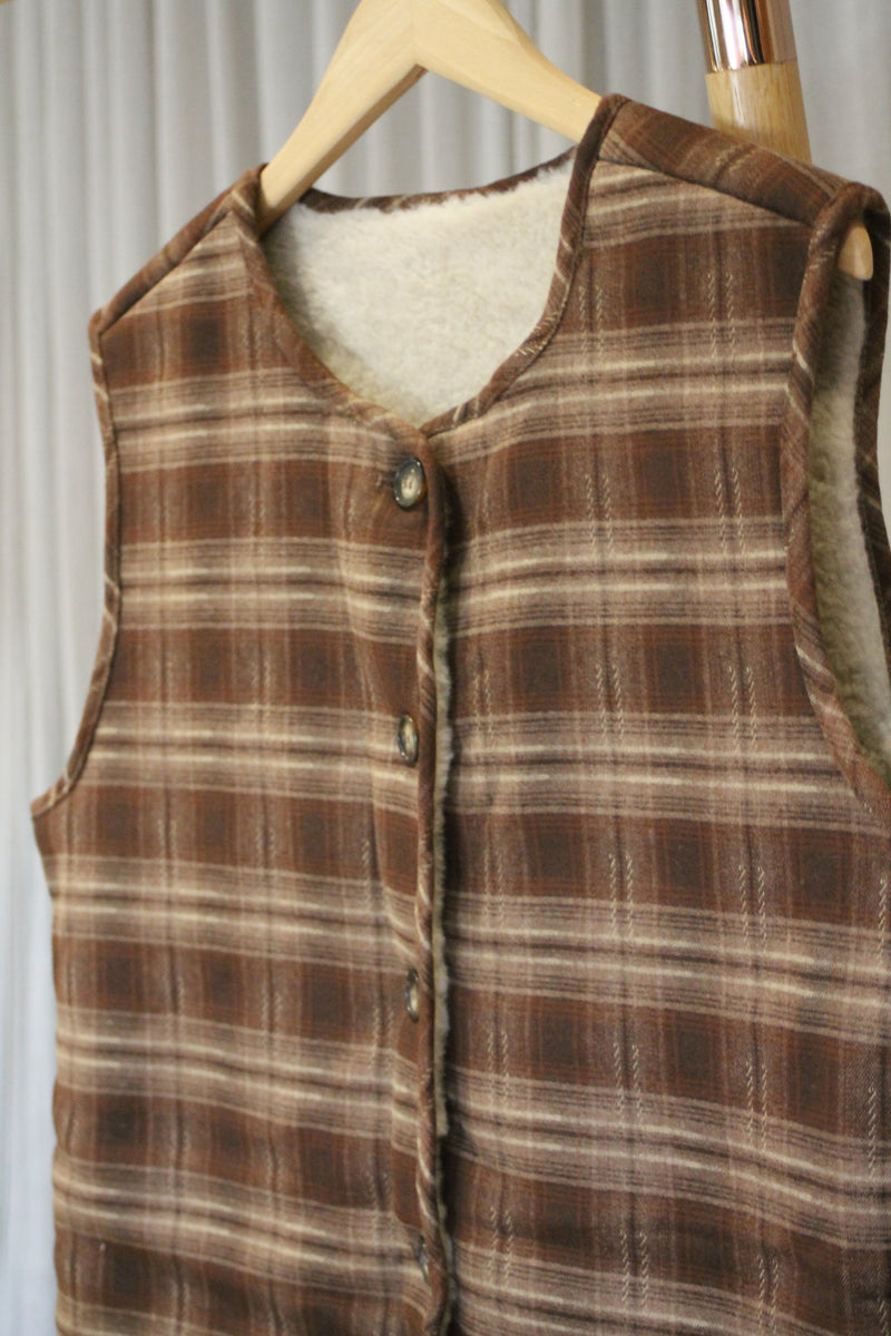 Vinka Reversible Vest | Brown
