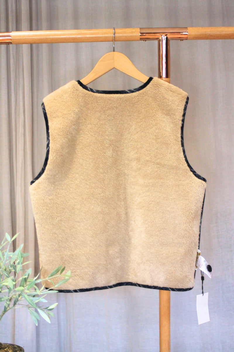 Vinka Reversible Vest | Navy