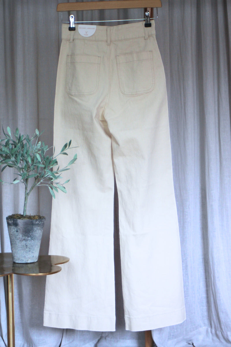 Elena Flared Jeans | Ecru