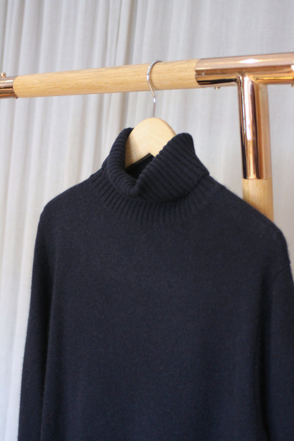 Light Roll Collar | Navy