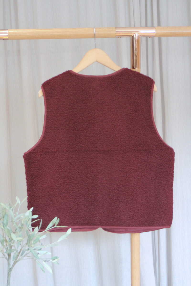 Lili Gilet | Cranberry
