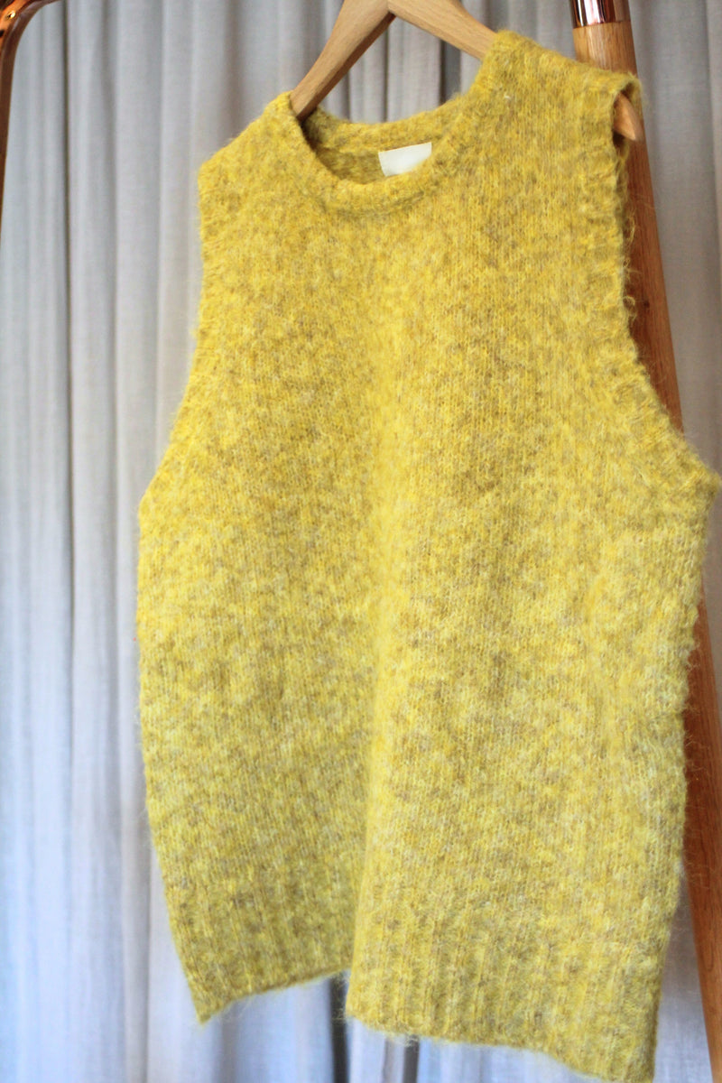 Tank | Ochre