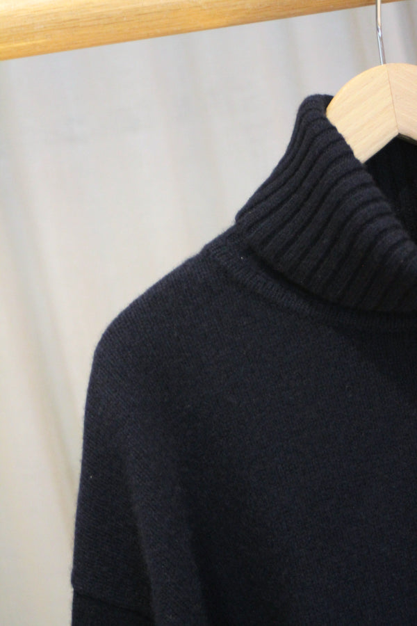 Oversized Cashmere Roll Collar | Navy