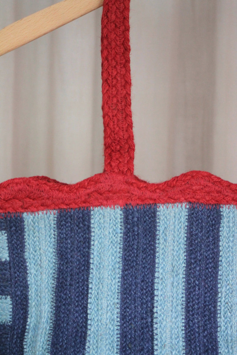 Scallop Trim Blueberry Tote