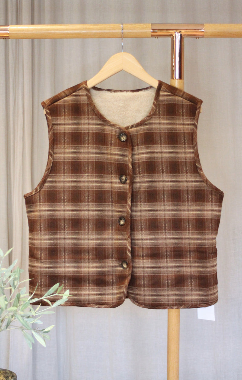 Vinka Reversible Vest | Brown